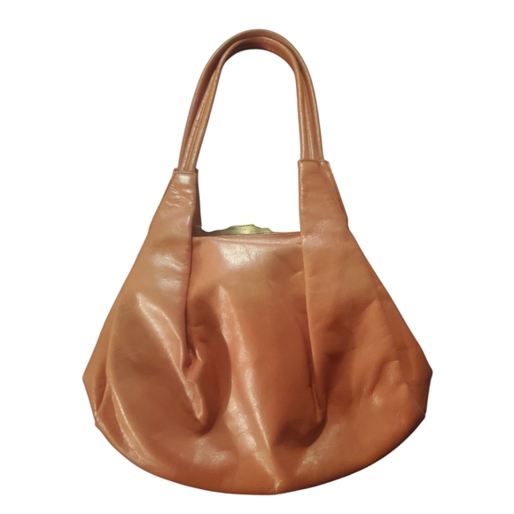 HOBO International Peach Leather Shoulder Bag with KISSLOCK Top Closure - Picture 2 of 6